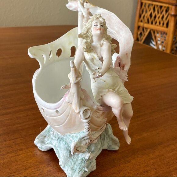 Vintage RARE One of a kind Porcelain Ceramic Goddess on a Ship Decor Art - Picture 6 of 16